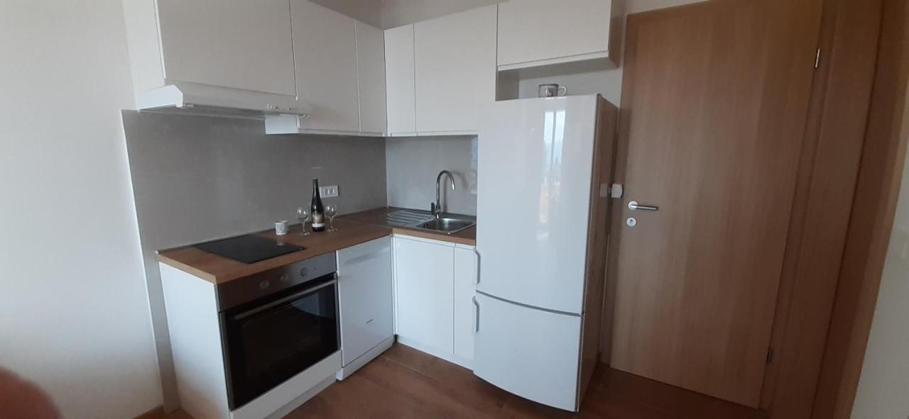 Apartmani Babic Дуги Рат Екстериор снимка